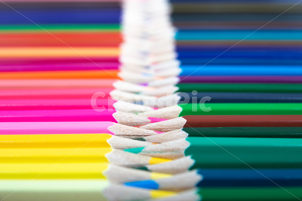 색연필,연필,color,학용품,미술용품,도구,사무용품,학용품,문구류,사무용품,school supplies,stationery,office supplies