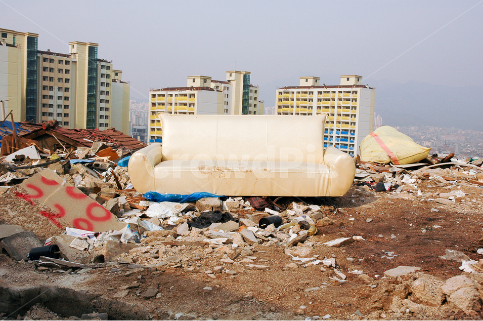 재개발,월계동,재건축,서민,아파트,달동네,강제이주,도시,풍경,city,landscape,한국도시풍경,한국도시경관,korea cityscape,couch,침상,furniture,가구