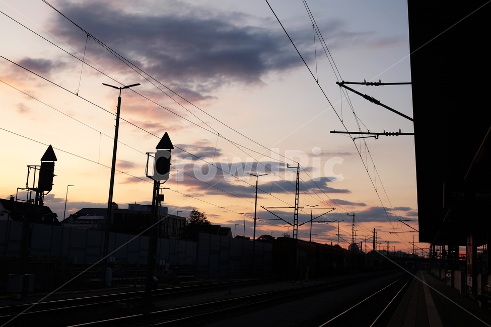 기차,석양,기차역,하늘,노을,기찻길,철도,railway