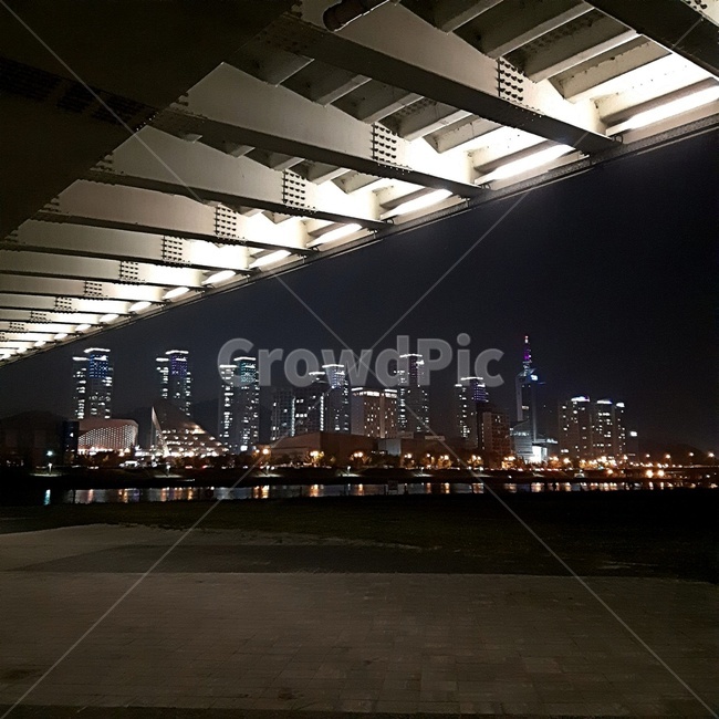 야경,다리밑,불빛,밤,다리,건물,호수,빌딩,야경,밤,풍경,nightscape,night,landscape,도시,city,한국도시풍경,한국도시경관,korea cityscape,lighting,조명,building,metropolis,중심지,시티,town,urban,어반,downtown,도심