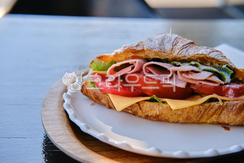 homemade food,snack,restaurant,food,Ham Cheese Burger,Burger,Cheeseburger,healthy food,croissant,handmade burger,Croissant Sandwich,childrens snacks,Reassuring