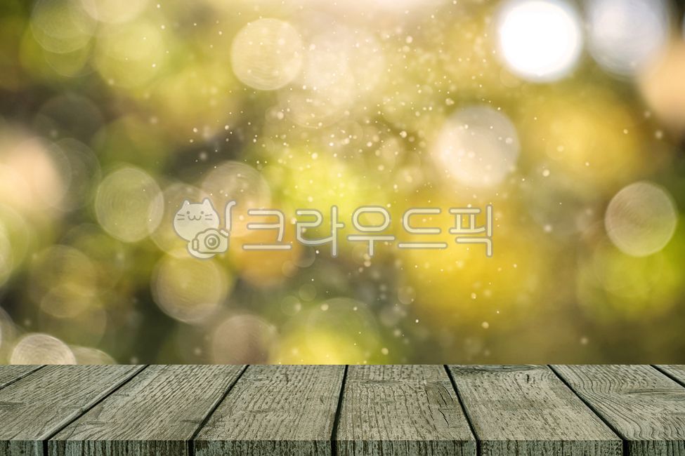 봄,아웃포커싱,보케,꽃,나무판,나무,테이블,배경,책상,빛,조명,햇살,빛줄기,감성,공간,밝은,녹색,흐릿한,자연,잎,숲속,나뭇잎