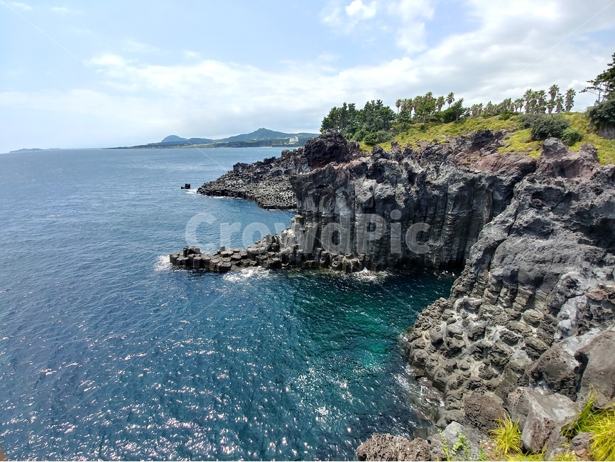 columnarjoint,blue sea,Jeju,Jeju Island Columnar Joints,jeju,Daepo Columnar Joint,jeju island,Korean natural scenery,Columnar joints,landscape