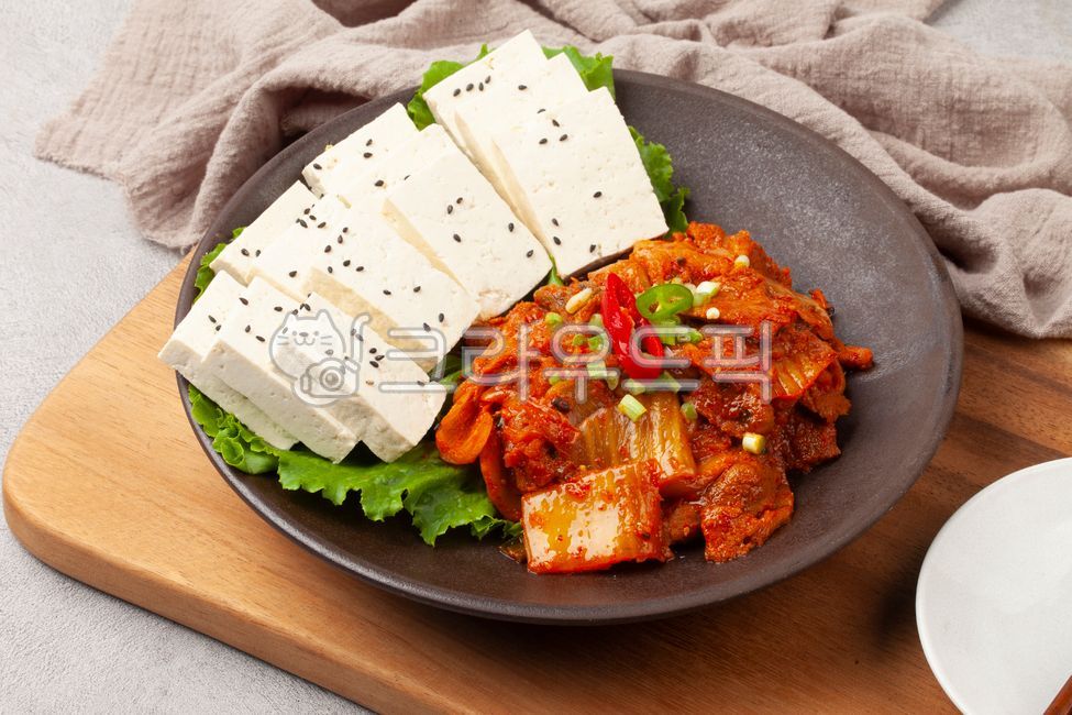 Tofu kimchi,tofu,kimchi,drinking snacks,snacks,side dishes,sesame salt,Korean food,food,Korean food,Korean culture,food,Korea,tofu dishes,tofu dishes,cooking,ingredients