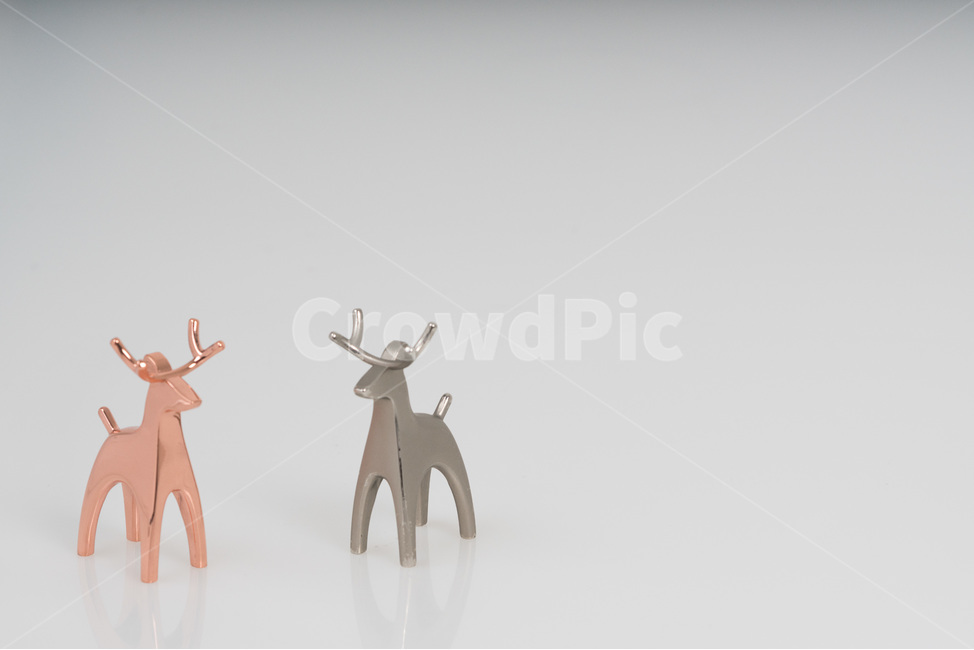 심리학,생활,커플,사슴,동상,골드,실버,함께,사랑,노루,금속,럭셔리,동물,뿔,반사,빤짝,광채,쥬얼리,루돌프,크리스마스,아웃포커싱,보석,귀금속,귀여운,액세서리,장식품,백그라운드,사물,물건,오브젝트,thing,object,matter