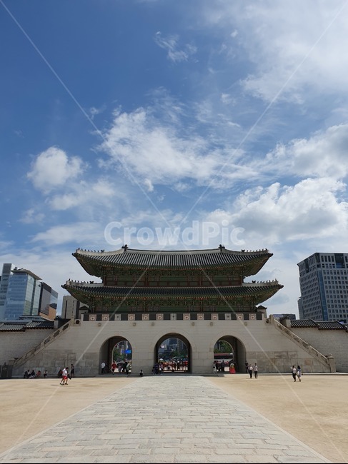 서울,광화문,경복궁,한국,전통,downtown,건축물,building,건물,도시,city,국보,문화재,풍경,하늘,구름,sky,cloud