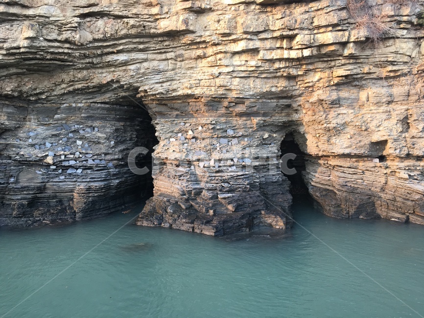 cave,동굴,nature,자연,water,outdoors,해안선,shoreline,물,옥외,sea,바다,ocean,대양,후미,cove,연안,coast,자연,풍경,nature,landscape