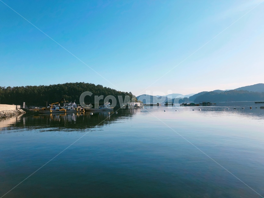 물,자연,바다,배,아침바다,고즈넉한,잔잔한,water,sea,호수,lake,boat,햇살,섬,아침,sun,자연,풍경,nature,landscape