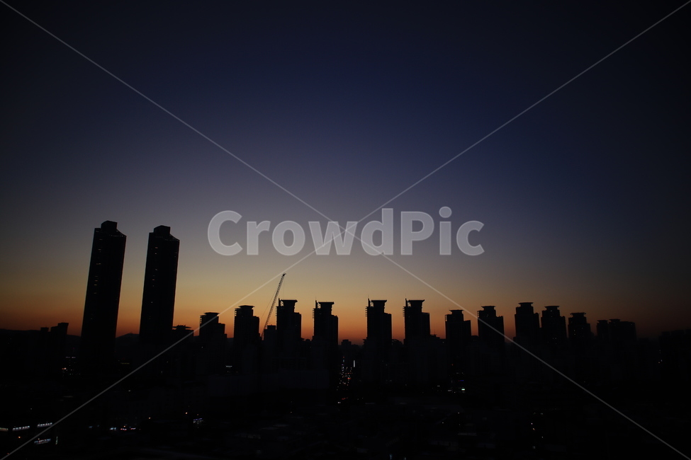 노을,도시노을,역광,건물노을,고층,도심노을,도시,풍경,city,landscape,한국도시풍경,한국도시경관,korea cityscape,실루엣,그림자,silhouette,shadow,nature,자연,outdoors,옥외