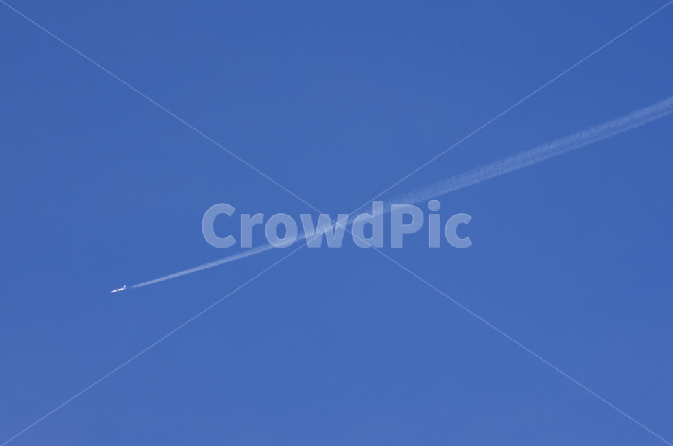 풍경,경치,감성,자연,하늘,푸른하늘,스카이,구름,여름,비행운,contrail,궤적,비행기