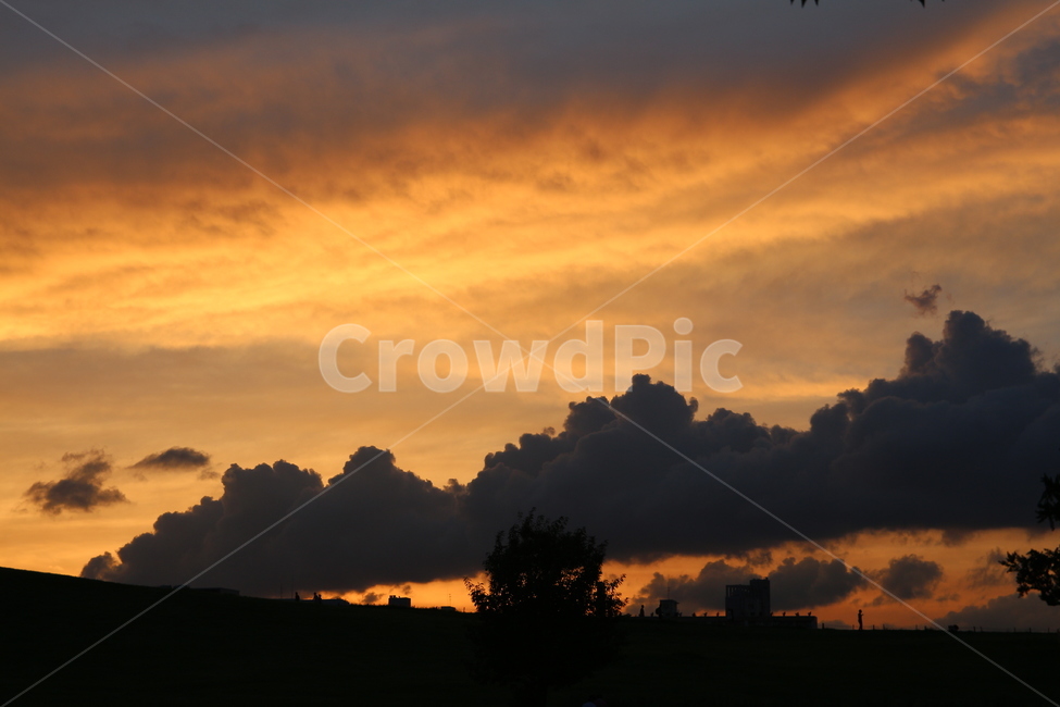 석양,저녁,구름,하늘,일몰,풍경,자연,풍경,nature,landscape,outdoors,옥외,dawn,새벽,red sky,붉은 하늘,sunset,sky,dusk,황혼