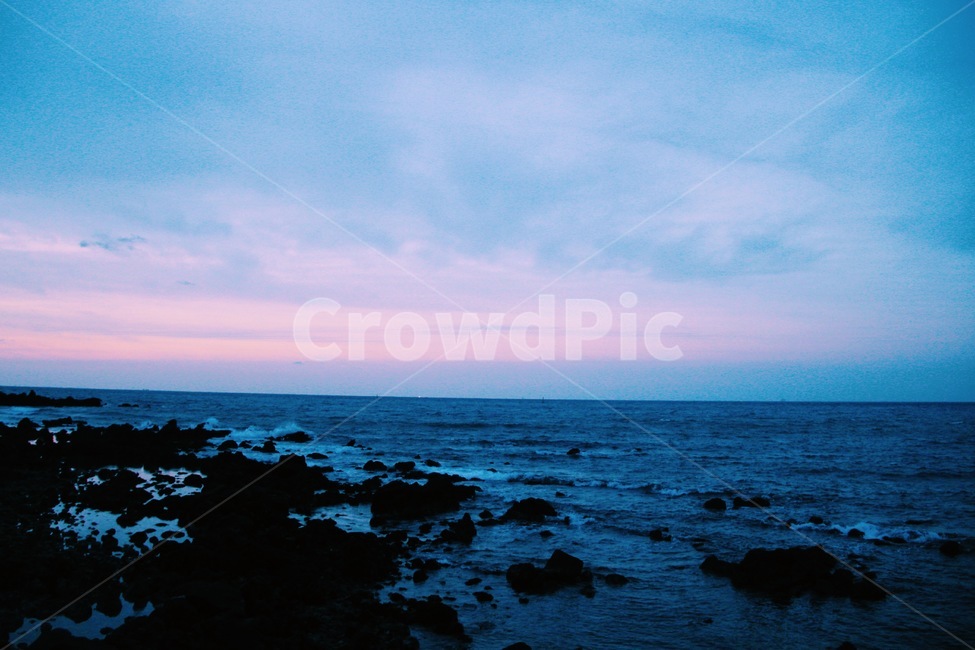 바다,제주도,해변,sea,구름,노을,아름다움,배경화면,자연,풍경,nature,landscape,감성,sensible,feeling,색깔,색상,색채,색감,color sense,color sensitivity,feeling of color,promontory,곶,building,건물,architecture,건축물,tower,탑,outdoors,옥외,water,물,ocean,대양