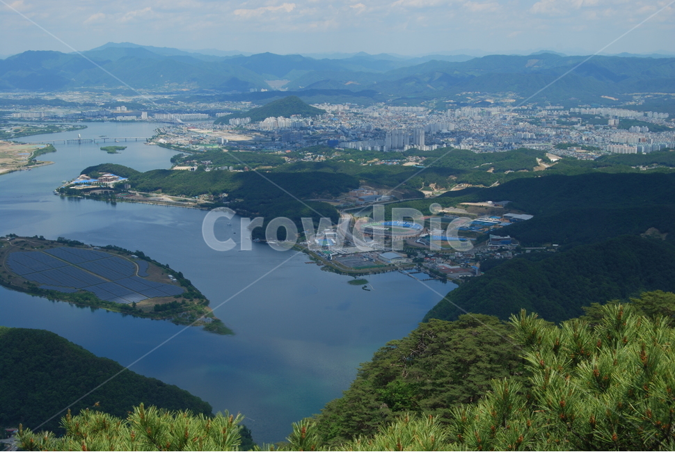 삼악산,용화봉,등선폭포,흥국사,등산로,자연의위대함,능선,아름다움,신비스런산,돌,산행,힐링,자연,감성,등산,계절,여행,한국,한국명산,한국등산,풍경,눈,나무,하늘,바람,바람소리,환경,생태계,산,땅,자연,풍경,nature,landscape,한국자연풍경,한국자연경관,korea nature landscape,outdoors,옥외,경치,scenery,aerial view,조감도,water,물