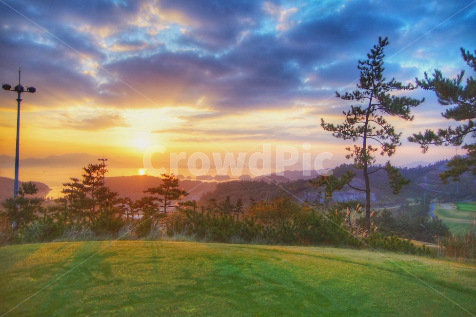 일출,해,잔디,구름,태양,자연,풍경,nature,landscape,한국자연풍경,한국자연경관,korea nature landscape,outdoors,옥외,field,들