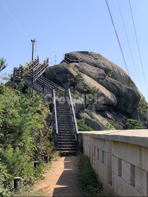 nature,자연,outdoors,옥외,countryside,hill,언덕,인왕산,mountain,landscape,경치,scenery,풍경,등산,성벽,둘레길,돌담길