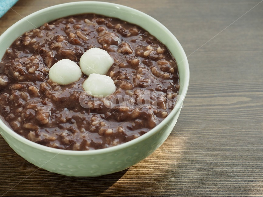 팥죽,죽,한국,한국의음식,동지팥죽,옹심이,아시아음식,겨울음식,배경,음식,식품,동지,redbeanporridge,bamboo,korea,koreanfood,asianfood,winterfood,background,food,breakfast,아침식사,음식,식재료,요리,food,cook,meal,dishes,food reserves,한식,한국음식,한국요리,korean food,korean dishes,korean meal,korean cook
