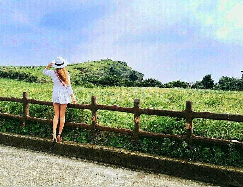 인물,힐링,여행,하늘,풍경,travel,healing,woman,sky,scenery,사람,인물,인간,human,person,여성,여자,woman,female,lady,여행,휴가,traveling,vacation,trip