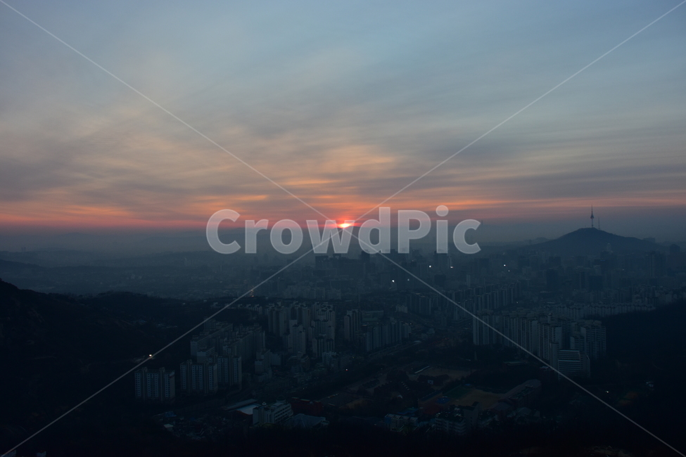 안산,일출,해맞이,해돋이,서울,아침,도시,도심지,풍경,미세먼지,겨울,해,태양,붉은색,도시,풍경,city,landscape