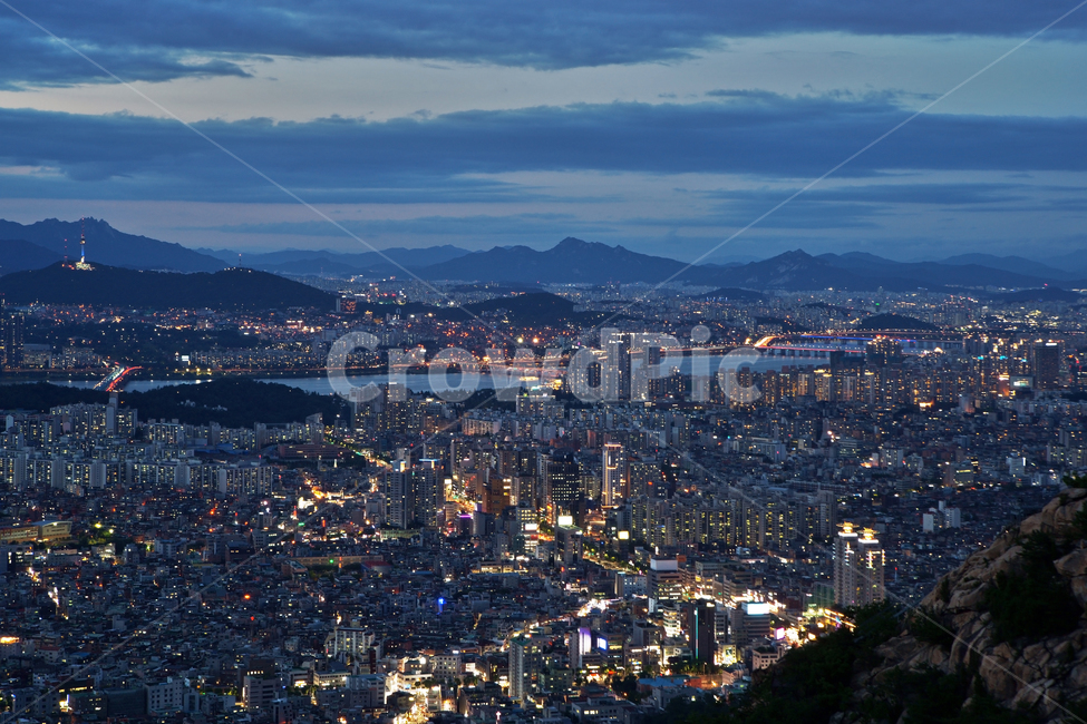도심풍경,관악산,등산,강남구,서초구,일몰,석양,한강,건물,야경