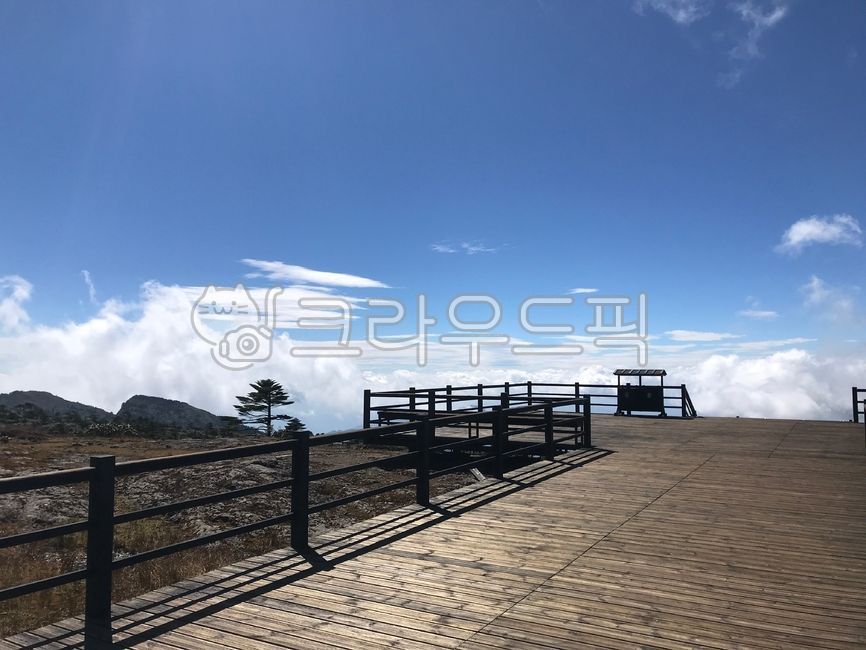 sky,highlands,mountain range,summit,trail,road,background,plateau,sight,weather,Wallpapers,Handrail,park