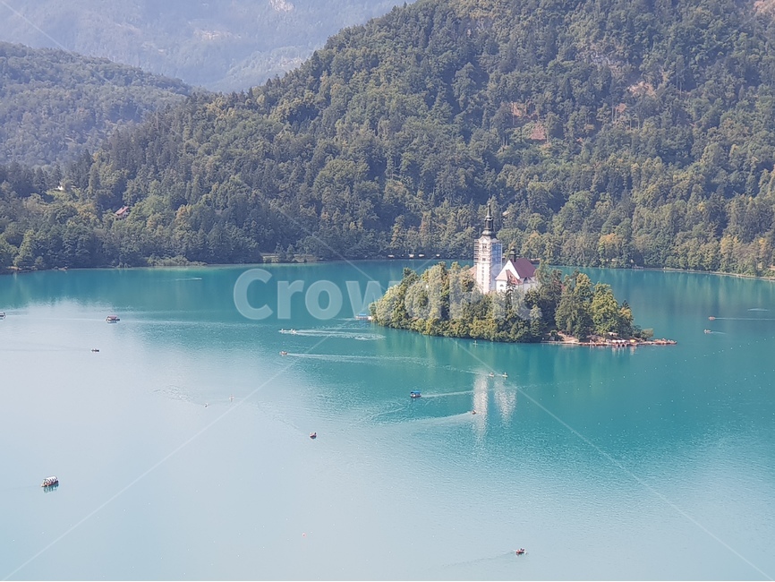 섬,호수,블레드,lake,풍경,블레드성,블레드호수,bled,bledcastle,자연,해외,외국,세계,세계자연풍경,해외자연풍경,외국자연,외국풍경,시골,마을,경치,oversea,foreign,랜드마크,landmark,tourist attraction,해외,외국,세계,foreign,oversea,world,세계랜드마크,해외랜드마크,외국랜드마크,world landmark,world tourist attraction,건축물,건물외관,exterior,building,structure,architecture,construction,nature,outdoors,옥외,land,땅,ocean,대양,sea,바다,water,물,shoreline,해안선,coast,연안