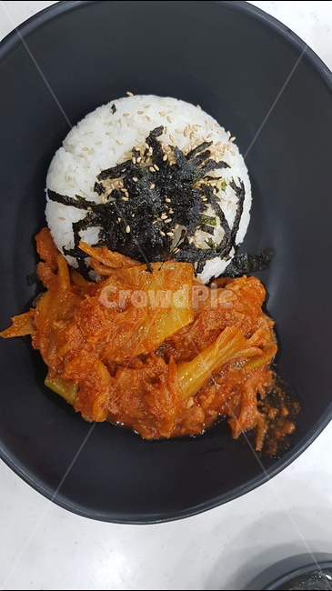 제육덮밥,제육,음식,김치덮밥,덮밥,비빔밥,음식사진,먹스타그램,오늘의메뉴,맛집,맛집추천,음식기록,일상기록,푸드스타그램,음식스타그램,미식,한끼식사,외식메뉴,집밥,요리사진,플레이팅,푸짐한한상,맛있는한끼,식사시간,맛집투어,먹방,식단관리,야식,점심메뉴,저녁메뉴,간식타임,푸드사진,일상공유,음식취향,한식양식,음식,식재료,요리,food,cook,meal,dishes,food reserves,한식,한국음식,한국요리,korean food,korean dishes,korean meal,korean cook