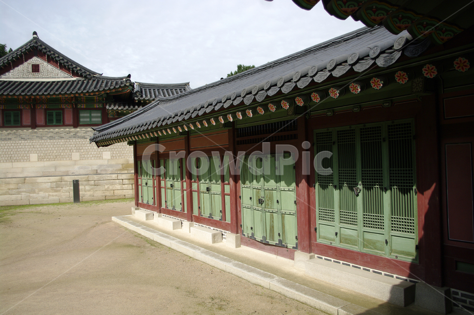 창덕궁,고궁,한옥,전통가옥,기와지붕,건축,traditional,한국전통,한국문화,korean traditional,korean culture,랜드마크,landmark,tourist attraction,한국랜드마크,한국관광지,한국명소,korea landmark,korea tourist attraction,건축물,건물외관,exterior,building,structure,architecture,construction