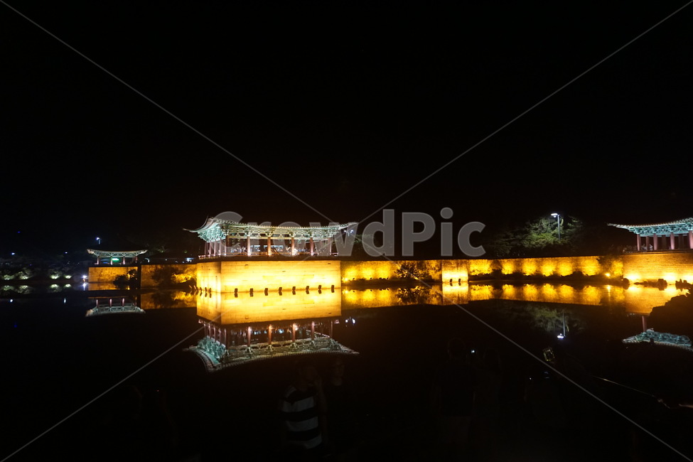 야경,안압지,동궁과월지,경주,풍경,야경,밤,풍경,nightscape,night,landscape,한국전통,한국문화,korean traditional,korean culture,랜드마크,landmark,tourist attraction,한국랜드마크,한국관광지,한국명소,korea landmark,korea tourist attraction,건축물,건물외관,exterior,building,structure,architecture,construction,건물,worship,예배,shrine,신사