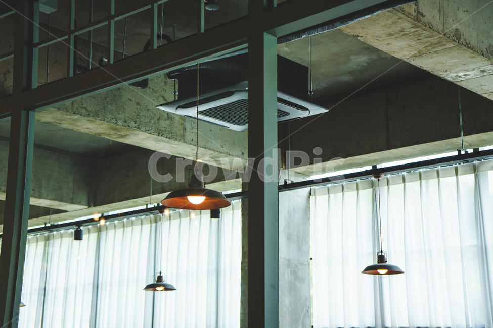 전등,스포트라이트,카페,빈티지,콘크리트,concrete,spotlight,cafe,vintage,light,인테리어,실내디자인,interior design