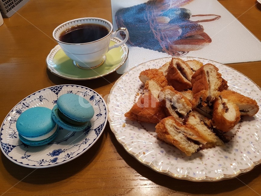 saucer,받침접시,pottery,도기류,커피컵,coffeecup,컵,cup