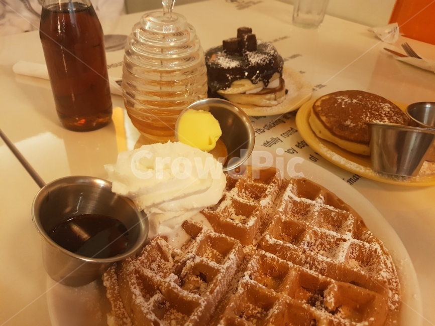 팬케이크,초코팬케이크,와플,waffle,pancake,chocolate,카페,꿀