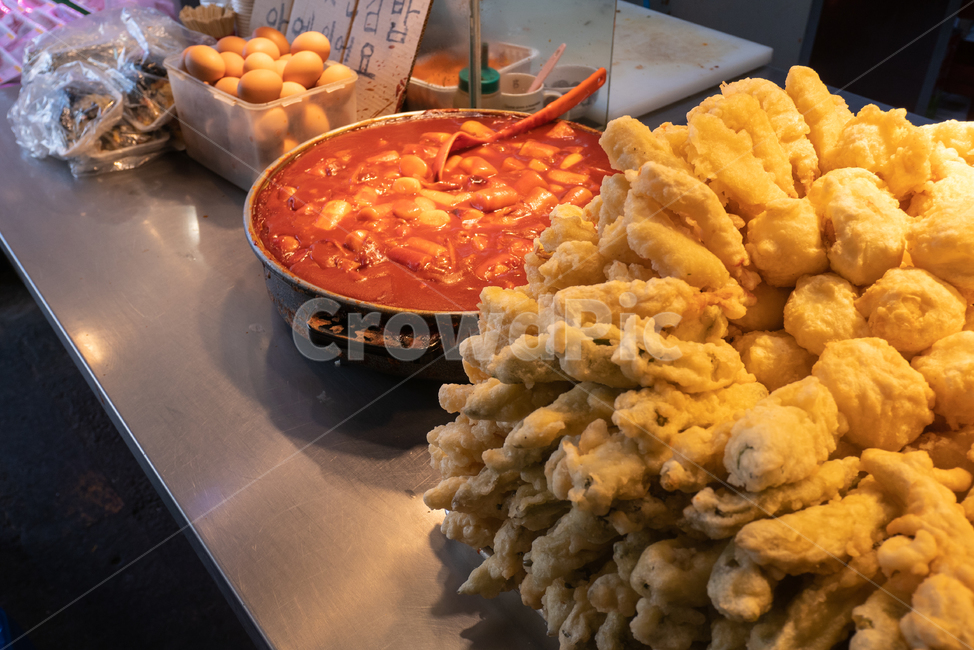 분식,간식,떡볶이,튀김,김말이,새우튀김,음식,식재료,요리,food,cook,meal,dishes,food reserves,한식,한국음식,한국요리,korean food,korean dishes,korean meal,korean cook,디저트,간식,후식,dessert,snack