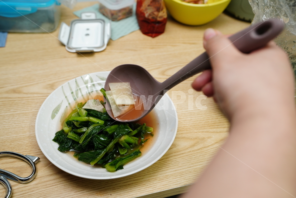 한식,갓물김치,물김치,음식,채소,야채,한국,반찬,먹거리,푸드,food,국자,음식,식재료,요리,food,cook,meal,dishes,food reserves