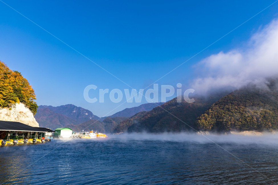 소양호,물안개,강안개,운해,하늘,구름,선박,선착장,가을,자연,풍경,보트