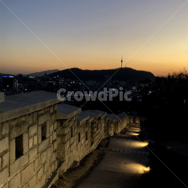 낙산공원,성벽,남산타워,저녁,산책,휴식,힐링,야경