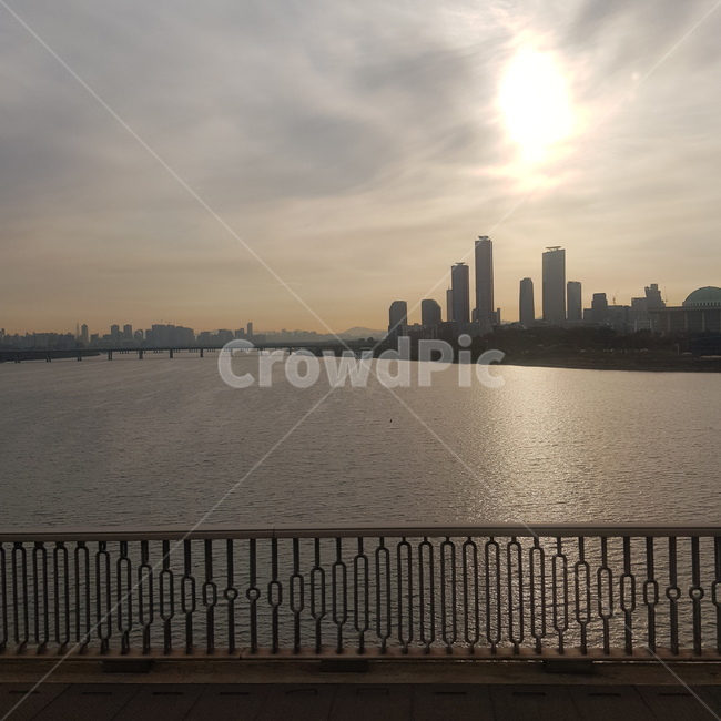 railing,handrail,난간,서울,한강,도시,도시,풍경,city,landscape,한국도시풍경,한국도시경관,korea cityscape