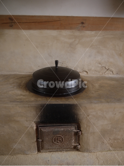 appliance,background,castiron,cauldron,cooker,cookery,cooking,cookware,cover,crockery,cuisine,culinary,dish,empty,equipment,hot,iron,kettle,kitchen,kitchenware,lid,meal,metal,object,old,pot,retro,rustic,saucepan,skillet,space,steel,tool,traditional,utensil,가마솥,솥,조리도구,솥뚜껑,주방도구,주방,무쇠,무쇠솥,한국,한국전통,전통,시골,밥솥,한국전통,한국문화,korean traditional,korean culture,주방,키친,부엌,주방용품,요리도구,kitchen,kitchenware,cookroom,cookingutensil