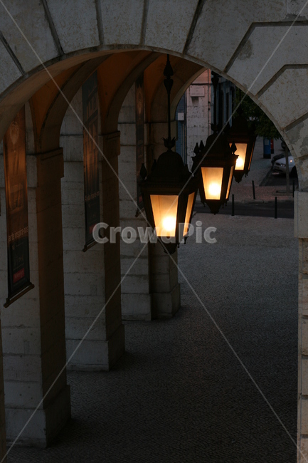 유럽,유럽풍경,유럽거리,고풍,가로등,streetlamp,night,lisbon