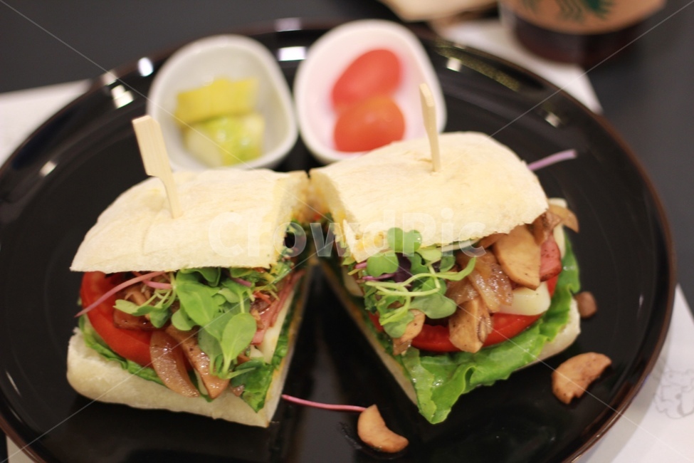 샌드위치,빵,sandwich,brunch,브런치,음식,식재료,요리,food,cook,meal,dishes,food reserves,빵,bread,디저트,간식,후식,dessert,snack