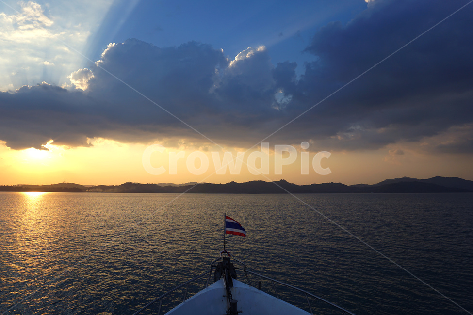 flag,깃발,symbol,상징,하늘,배,항해,해질녘,바다,물,boat,sunset,sea,water,voyage
