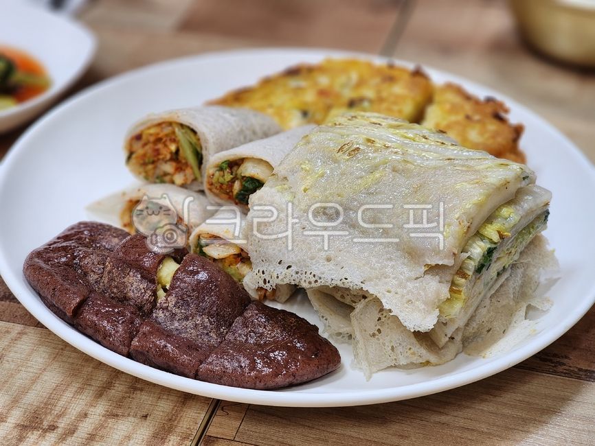 buckwheat pancake,Korean food,mung bean pancake,Buckwheat pancakes,Sorghum cocoa,food