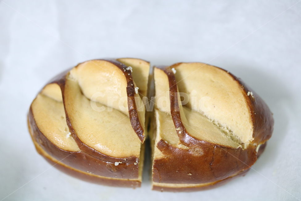 빵,디저트,음식,브렛첼,프레첼,버터,컬러,브라운,노란색,bread,dessert,color,yellow,brown,빵,bread