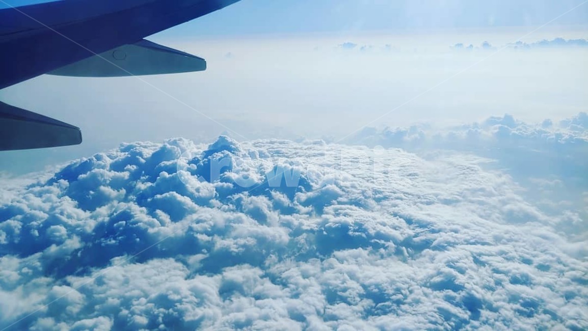 sky,white,blue,cloud,trip,하늘,하얀색,구름,파란색,여행,비행기