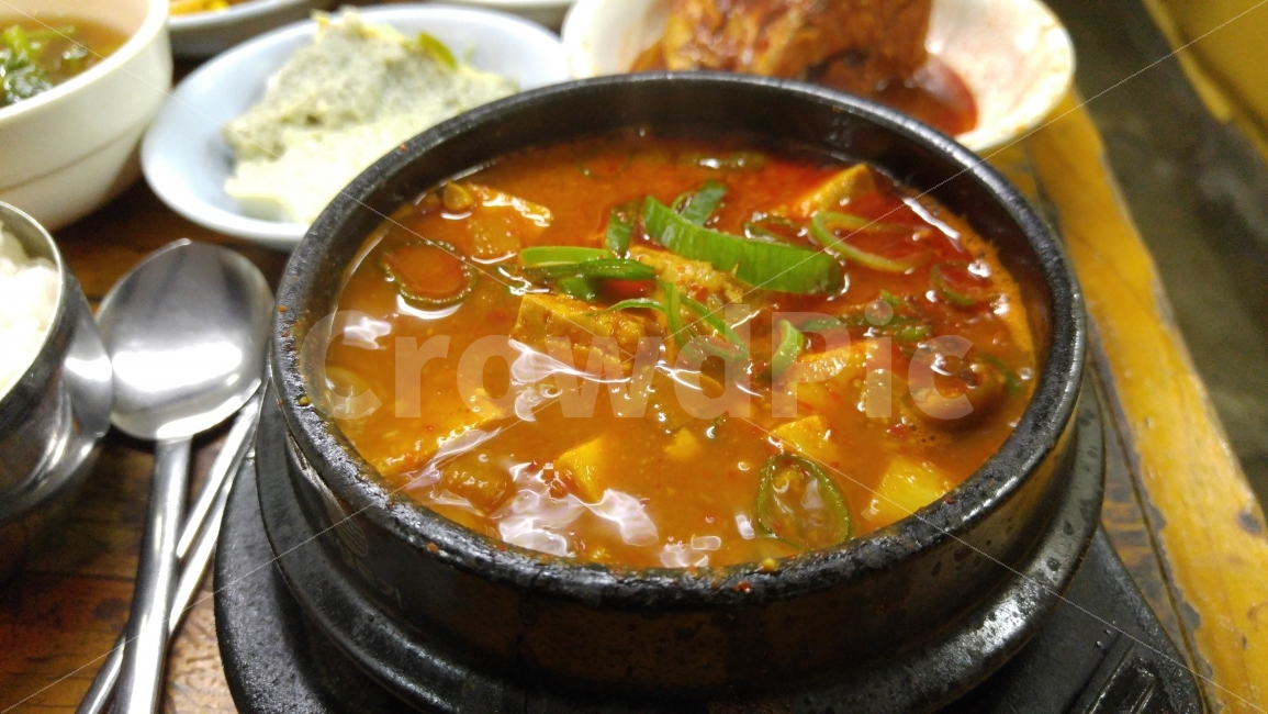 된장찌개,한국음식,점심식사,소고기찌개,음식,음식,식재료,요리,food,cook,meal,dishes,food reserves,한식,한국음식,한국요리,korean food,korean dishes,korean meal,korean cook