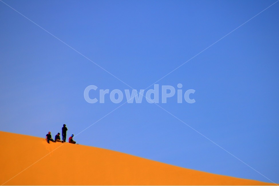 사막,하늘,풍경,사람,바탕화면,모래,자연,풍경,nature,landscape,해외,외국,세계,foreign,oversea,world,세계자연풍경,해외자연풍경,외국자연풍경,world nature landscape,사람들,대중,군중,other people,crowd,soil,흙,sand,outdoors,옥외,dune,모래 언덕