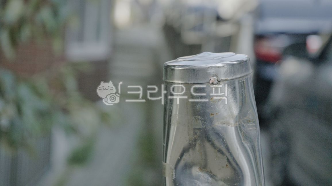 Railing damage,Safety first,Damaged railing,Insensitivity to safety,Handrail,illegal parking