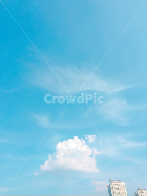 구름,하늘,sky,건물,감성,자연,풍경,nature,landscape,건축물,건물외관,exterior,building,structure,architecture,construction,outdoors,옥외,azure sky,푸른 하늘