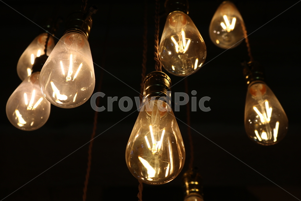 전구,bulb,light,contrast,명암,빛,대비,힘있는,강조되는,사물,물건,오브젝트,thing,object,matter