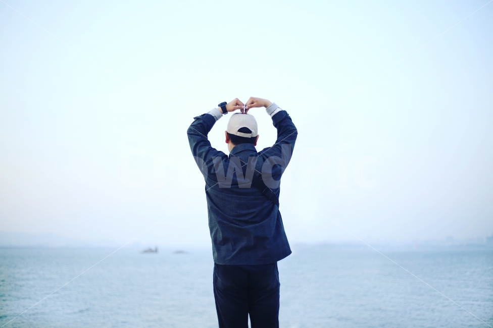 오이도,친구,해질녘,노을,선셋,우정,의리,사람,인물,인간,human,person,남성,남자,man,male,감정표현,기분,feeling,emotion