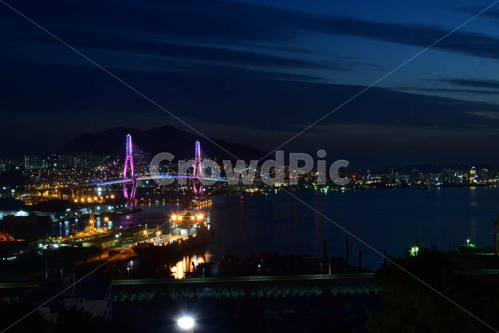 부산항대교,야경,항구,풍경,비경,바다,배,야경,밤,풍경,nightscape,night,landscape,도시,city,한국도시풍경,한국도시경관,korea cityscape,building,건물,town,metropolis,중심지,시티,urban,어반